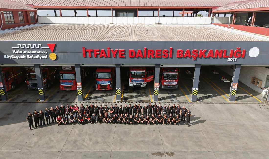 Büyükşehir Belediyesi, İtfaiye Haftası’nı İtfaiye Daire Başkanlığı’nda düzenlenen törenle kutladı.