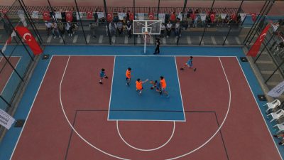 Büyükşehir Belediyesi, 15 Temmuz Spor Vadisi’nde 10 – 15 yaş